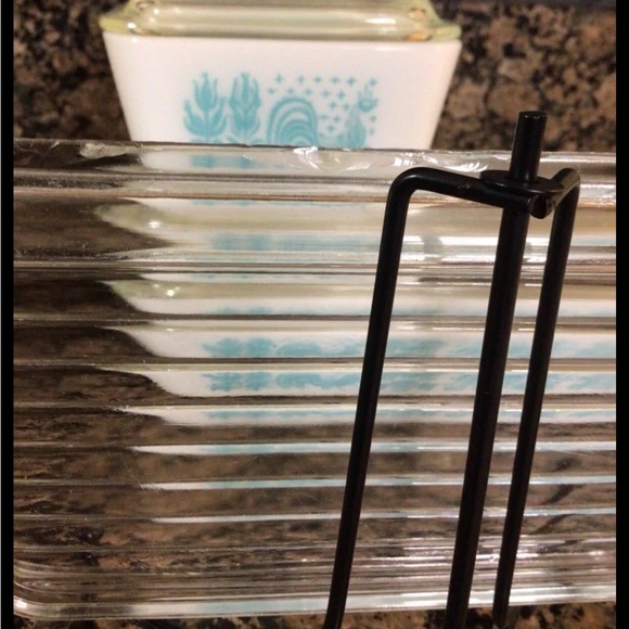 Pyrex Butterprint Vintage Full Set, 1957, 4 Dish & 4 Lids - Picture 8 of 12